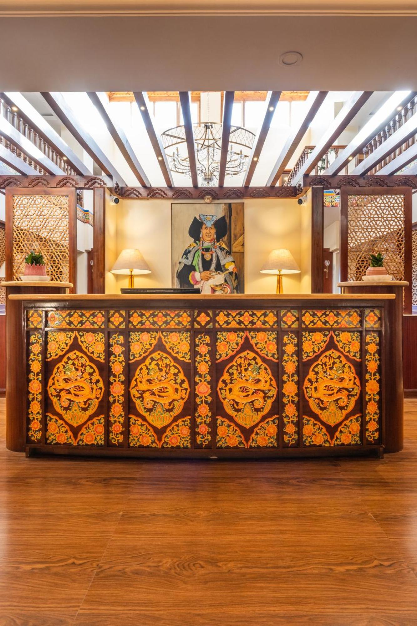 Hotel Dragon Leh Luaran gambar