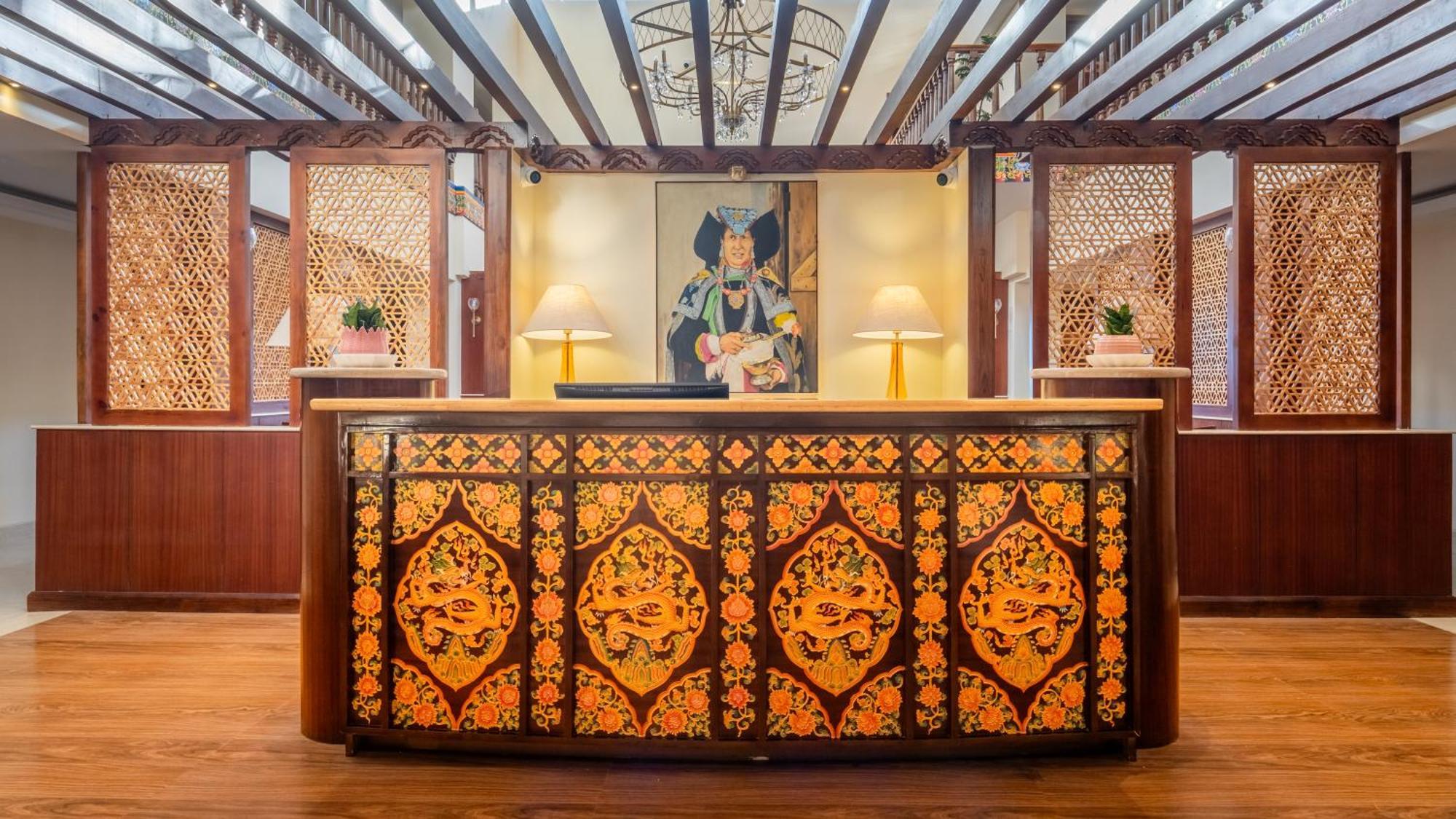 Hotel Dragon Leh Luaran gambar
