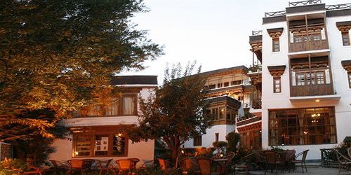Hotel Dragon Leh Luaran gambar